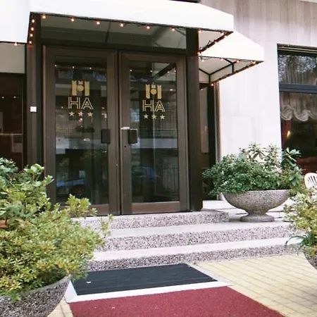 Ariston Hotel 3*