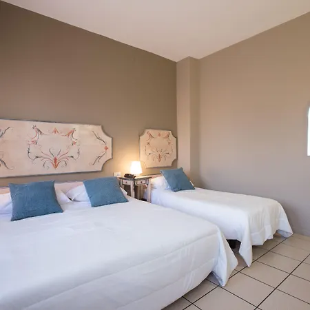 Ariston Hotel