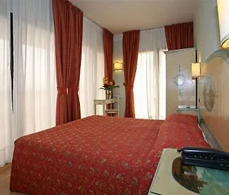 Ariston 3* Местре