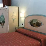Ariston Hotel