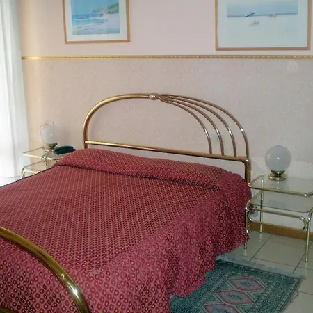 Ariston Otel Mestre